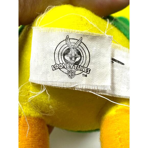 Vintage Tweety Bird Robin Hood Stuffed Animal Plus Looney Tunes WB Play By Play - Picture 5 of 9